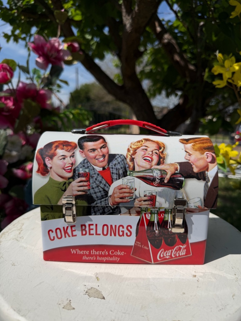 Coca Cola Red Retro Tin Lunchbox with Vintage Illustration